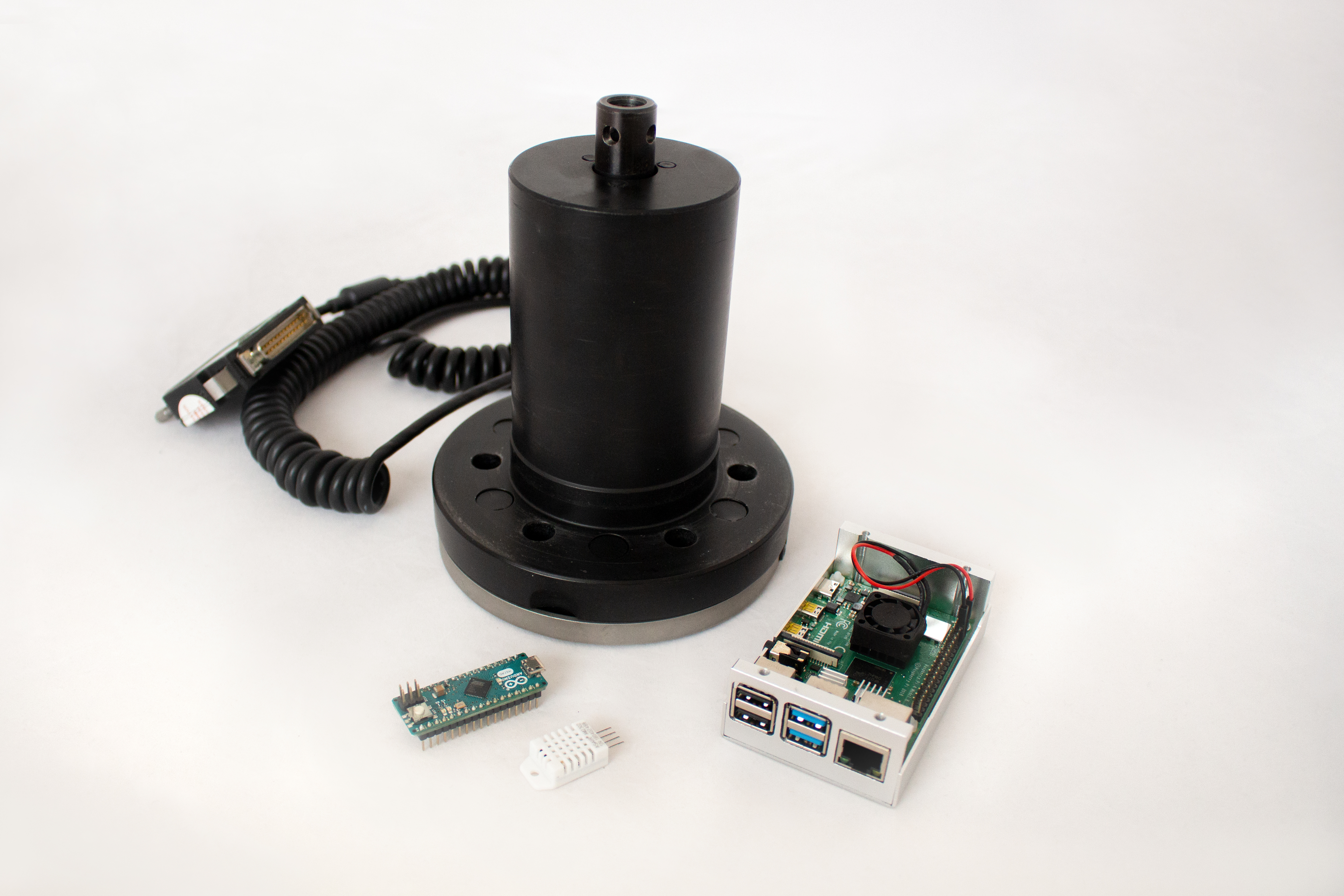 Demonstrationsobjekt eines smarten Kraftsensors. Gerät mit Sensor